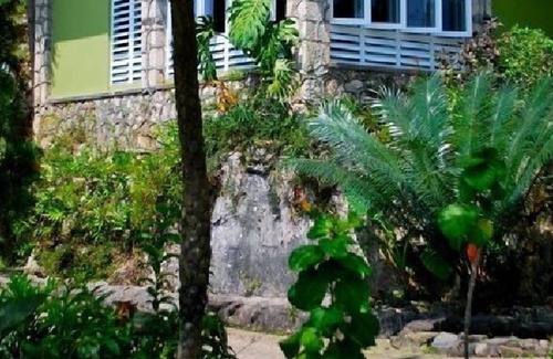 Stony Hill Casa | Año nuevo * ESPECIAL (40% de descuento) *** $ 390 por noche *** Capacidad 8 (hasta 12 en camas de aire)
