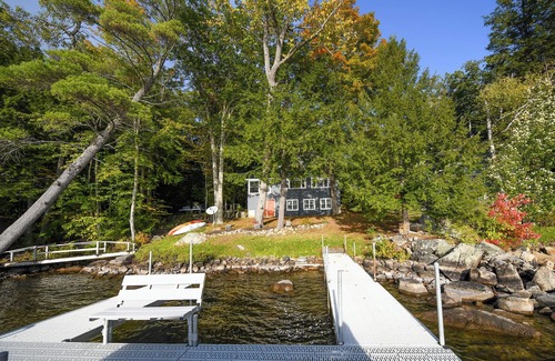 Harrison Casa | **SPRING SPECIAL** Charming Maine cottage with stunning views over Long Lake!