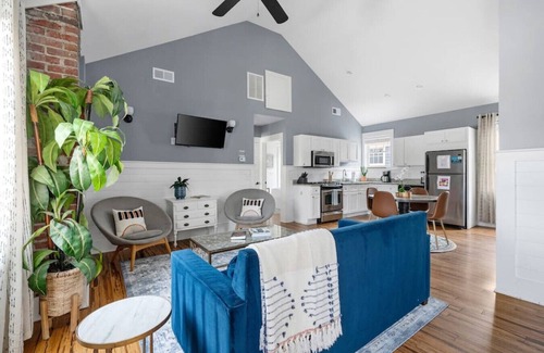 Westside Apartamento | Spring St - Downtown - Walk Everywhere!