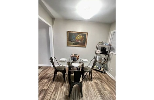 Mableton Casa | Spring Townhome mins to Six Flags Truist Park ATL