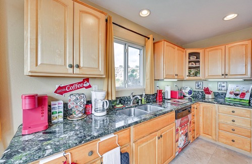 La Presa Casa | Spring Valley 'Sky House' w/ Patios & Epic Views!