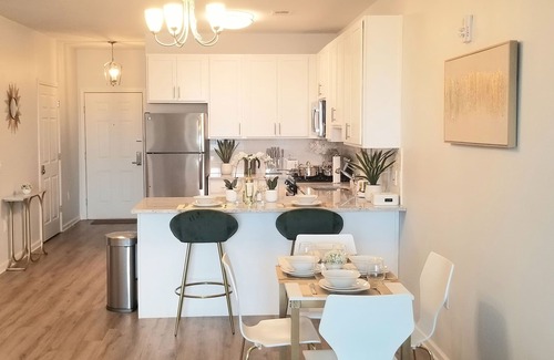 Carteret Apartamento | ★Spring Wonderland DEEP discount on COZY King Bed Near EWR AIRPORT & NYC★