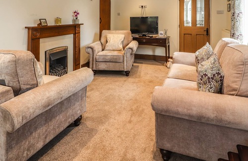 Cymau Cabaña | SPRINGFIELD COTTAGE, character holiday cottage in Marford