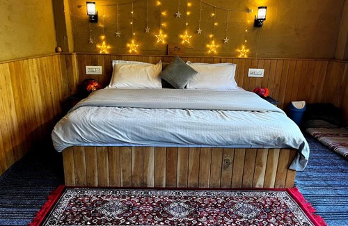 Banjar Casa | SPRINGFIELD Cottage Jibhi