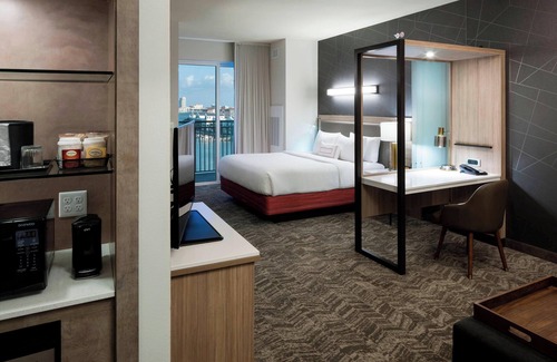 Clearwater Beach Hotel | SpringHill Suites by Marriott Clearwater Beach
