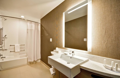 Blue Ash Hotel | SpringHill Suites by Marriott Cincinnati Blue Ash