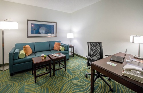 Greensboro Hotel | SpringHill Suites by Marriott Greensboro