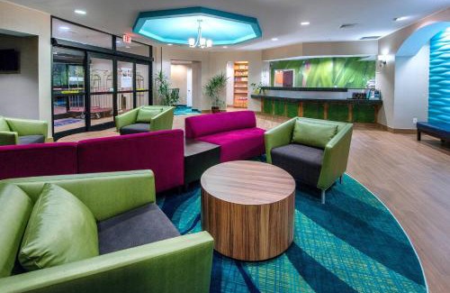 Greensboro Hotel | SpringHill Suites by Marriott Greensboro