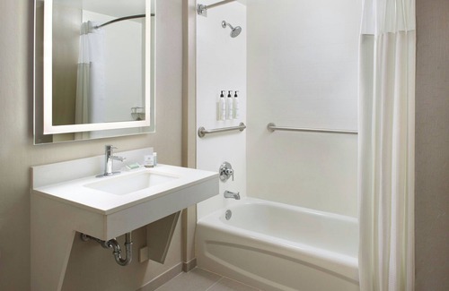 Charlotte Hotel | SpringHill Suites by Marriott Charlotte Univ. Research Park