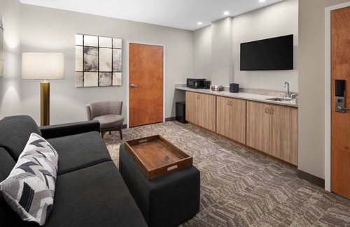 Dupont Hotel | SpringHill Suites by Marriott Denver Airport