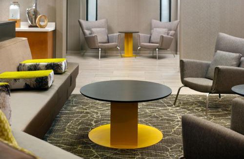 Charlotte Hotel | SpringHill Suites Charlotte University Research Park