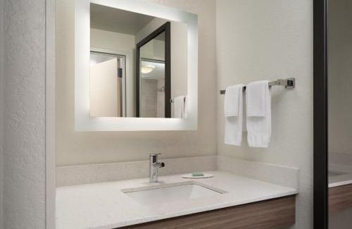 Biggar Hotel | SpringHill Suites Fort Myers Airport