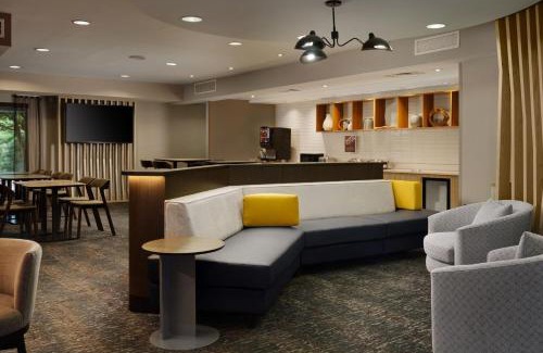 Metrocenter - North Rhodes Park Hotel | SpringHill Suites Nashville MetroCenter