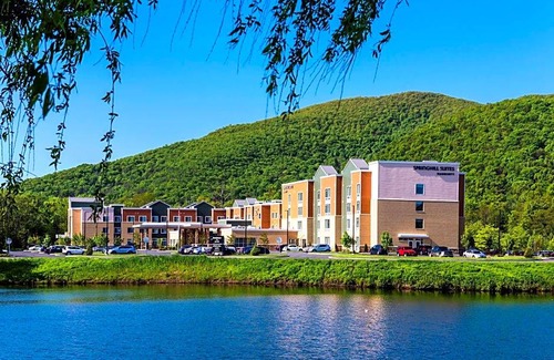 Fishkill Hotel | SpringHill Suites by Marriott Fishkill