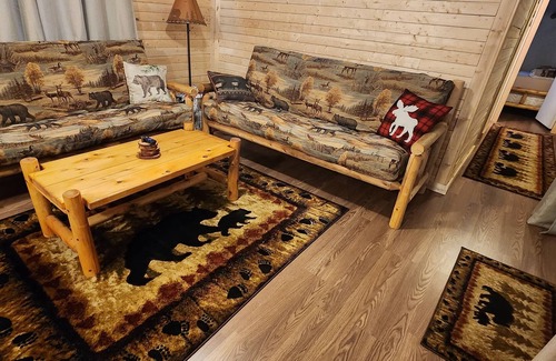 Bell Casa | Springs Country Cabin on 2 acres