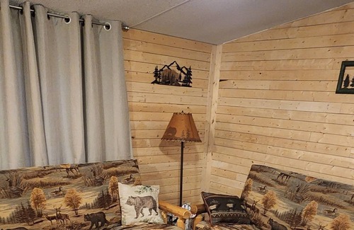 Bell Casa | Springs Country Cabin on 2 acres