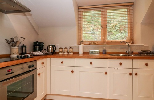 Hele Cabaña | SPRINGSIDE, pet friendly, country holiday cottage in Lynton