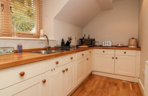 Hele Cabaña | SPRINGSIDE, pet friendly, country holiday cottage in Lynton