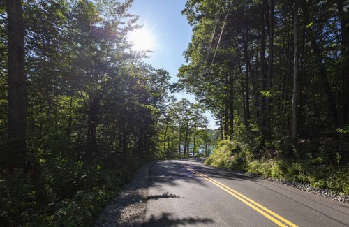Otis Casa | Springtime Oasis in the Berkshires
