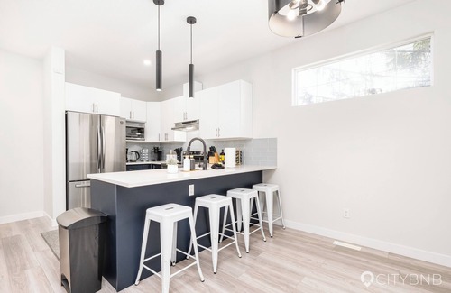North Central Edmonton Casa | Spruce Ave - 2 bed Townhouse