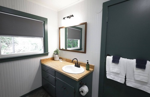 Nevada City Cabaña | Spruce Cottage at Piety Hill Cottages