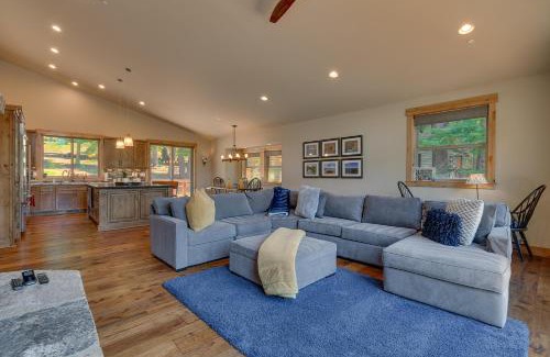 Truckee Casa | Spruce Haven by Tahoe Getaways at Tahoe Donner - Luxury Pet Friendly Cabin w Private Hot Tub