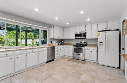 Valle Lindo Casa | Spruce Tree Oasis - Luxurious 4BR Home with Private Pool in Diamond Bar#42117