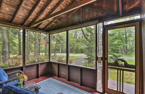 Boothbay Harbor Casa | Sprucewold Boothbay Harbor Cottage with Deck