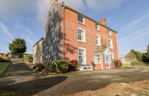 Welshpool Casa | Squires Rest