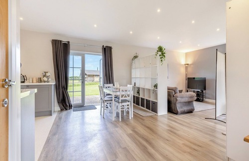 Foxley Cabaña | Squirrel Lodge- UK47394