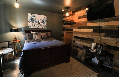 Leavenworth Hotel | Squirrel Tree Resort