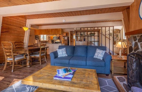 Talmont Casa | Squirreled Away in Tahoe City