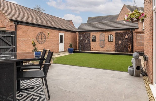Frampton on Severn Casa | Squirrels Street - Stunning 4 Bedroom in Stratford Upon Avon!