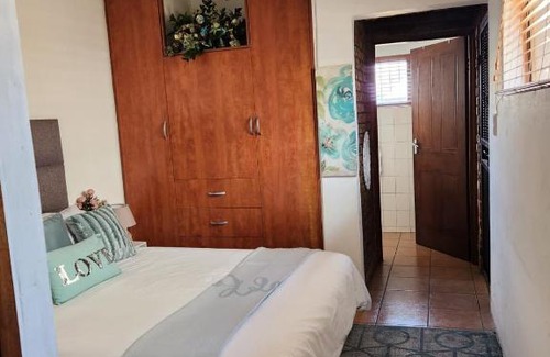 Bedfordview Casa | Squirrels Guest House