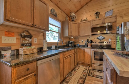 McCaysville Cabina | Squirrels Hideaway | Fire Pit | MTN Views