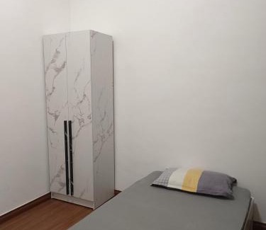 Sandakan Apartamento | Sri Indah Pool Condostay
