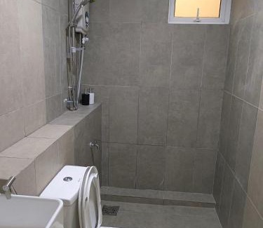 Sandakan Apartamento | Sri Indah Pool Condostay