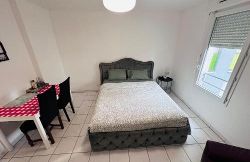 Cite Paul Eluard Apartamento | SRi-iNDO Bobigny Paris