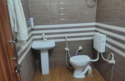Govardhan Hotel | Sri LADLI restaurant