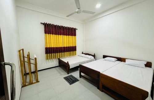Debarawewa Cama Y Desayuno | Sri Ratnadeepa villa