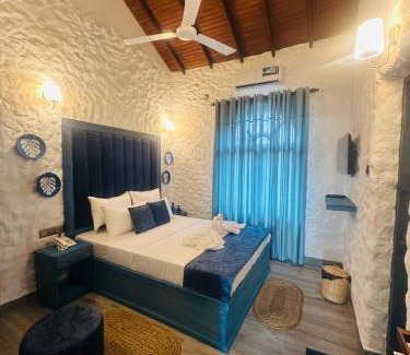 Ettukala Hotel | Srinill Beach Resort