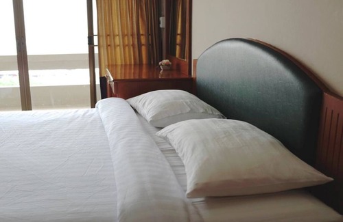 Phlabphla Hotel | Sripajak Mansion