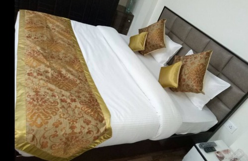 Greater Noida Casa | SRM House