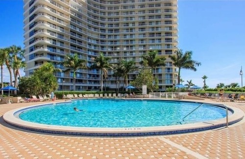 Marco Island Condominio | Sst3-1901 - South Seas Tower 2 Bedroom Condo by Redawning