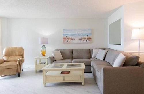 Marco Island Condominio | Sst3-704 - South Seas Tower 2 Bedroom Condo by Redawning
