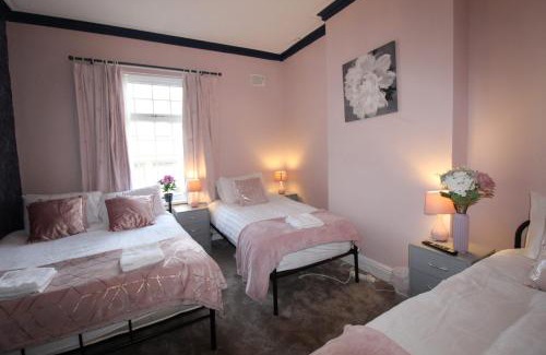 Rotherham Casa | St Ann's House Rotherham by Smart Corporate Stays