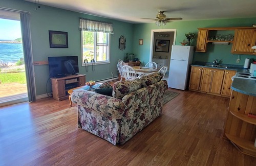 Saint Anns Hotel | St. Ann's Motel