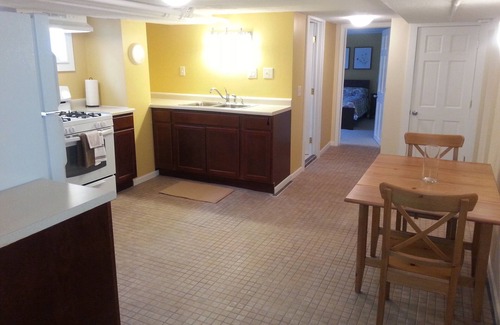 St. Anthony Park Apartamento | San Antonio Parque Sótano 2 Dormitorio