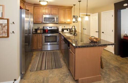 Mammoth Lakes Condominio | St. Anton Street View 2-bedroom Condo w/ Full Kitchen