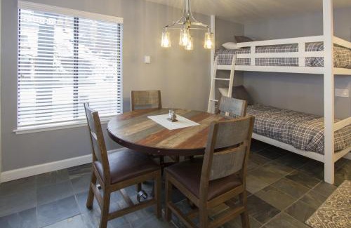 Mammoth Lakes Apartamento | St Anton Street View Ski-In & Out 1-Bedroom Condo